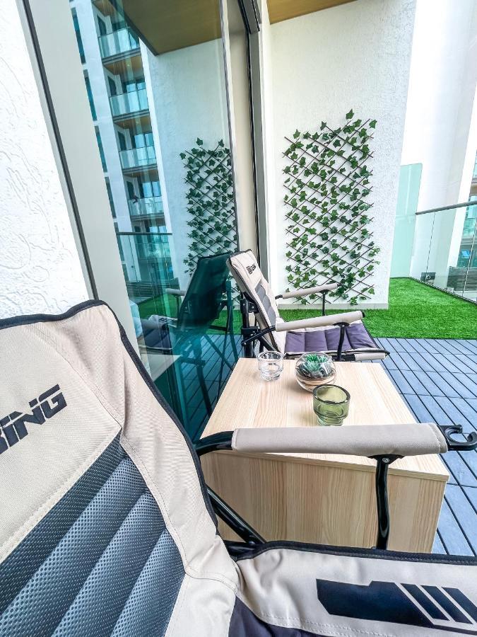 Stay By Latinem Luxury Studio Holiday Home G6-6103 Near Burj Khalifa Dubái Exterior foto